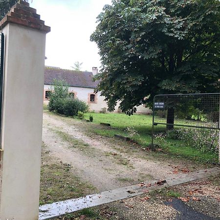 Chambres La Vallee 살브리스 외부 사진