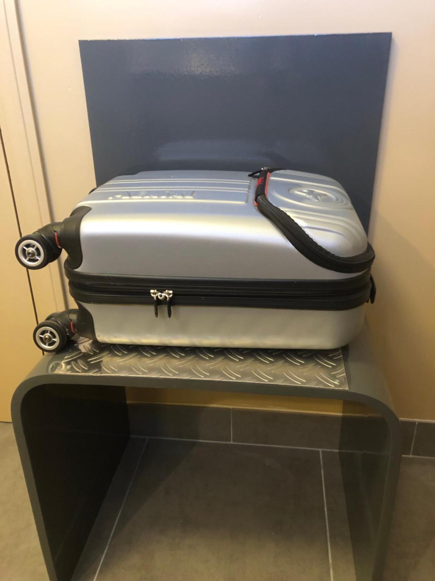 Chambres La Vallee 살브리스 외부 사진